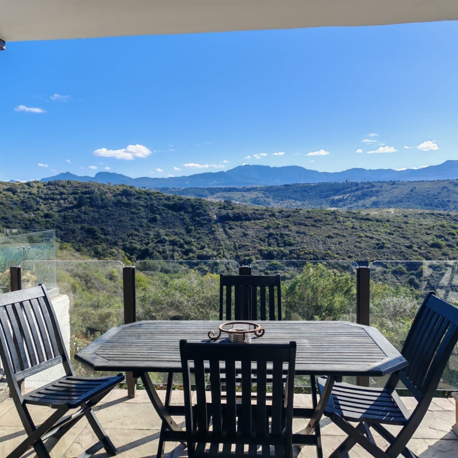 5 Bedroom Property for Sale in Avonddans Western Cape